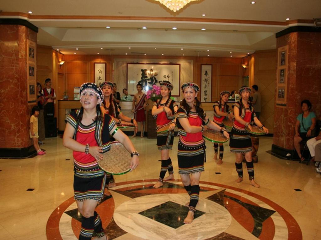 Dongpo Ti Lun Hotel Xinyi Dış mekan fotoğraf