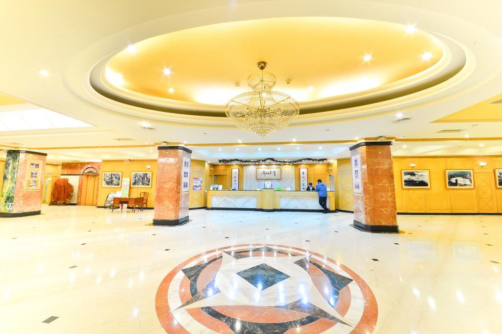 Dongpo Ti Lun Hotel Xinyi Dış mekan fotoğraf